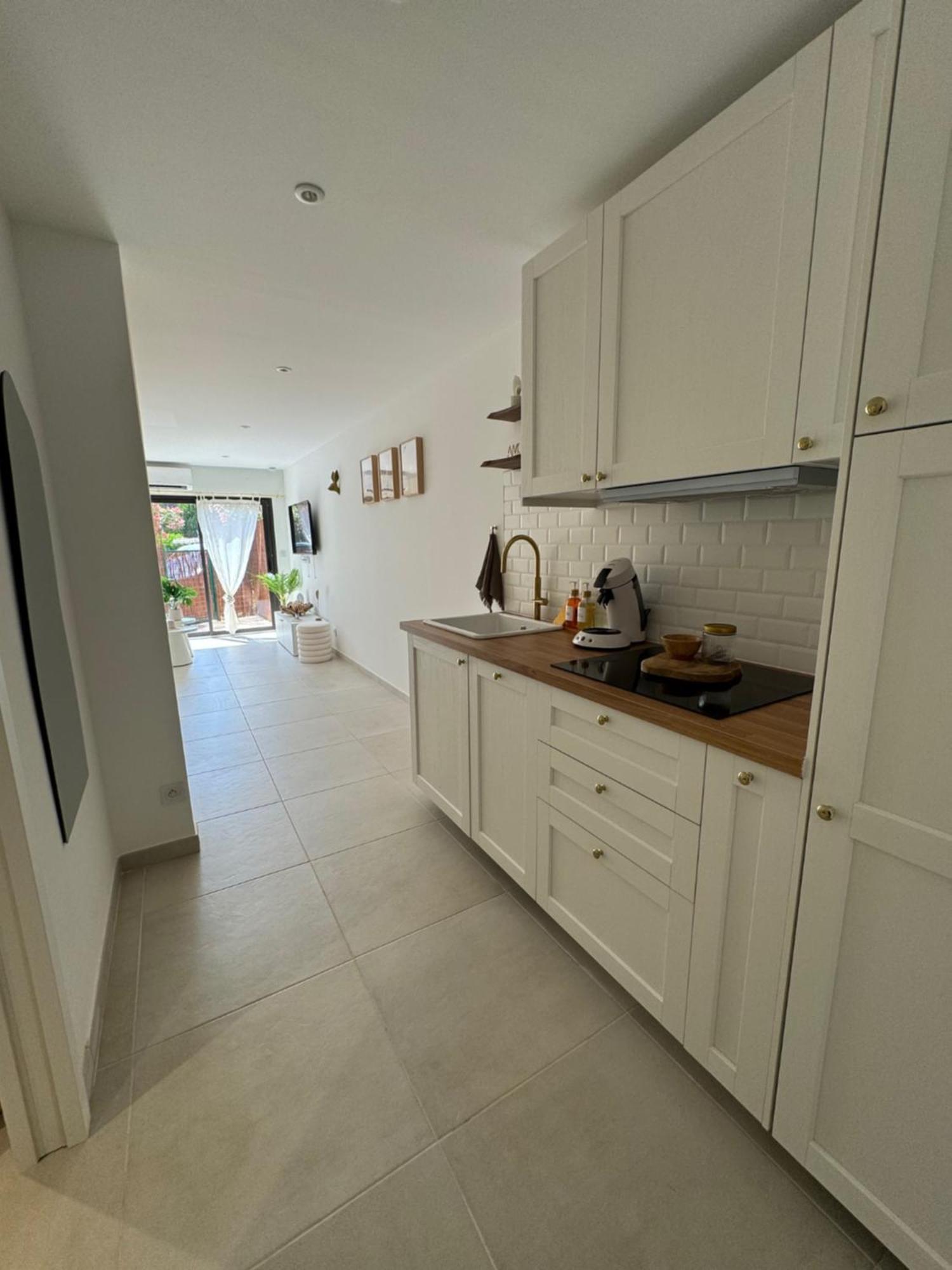 Appartamento Chez Timmaflo Fréjus Esterno foto